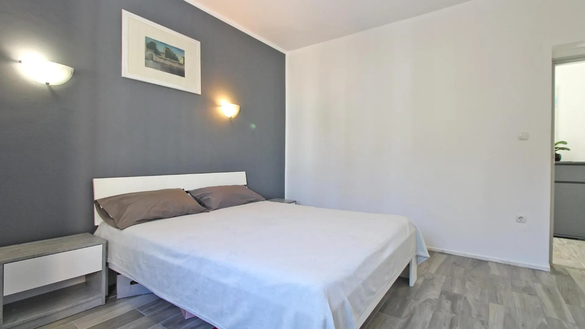 Apartment Dragomir 1052 Fazana