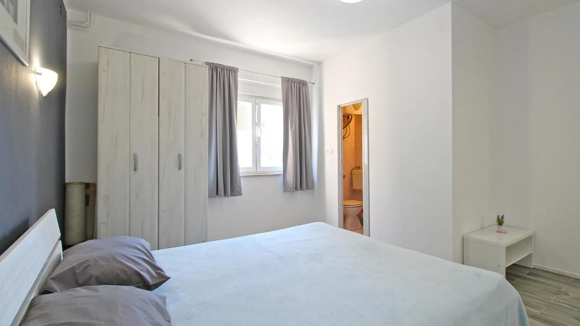 Apartment Dragomir 1052 Fazana Croatia